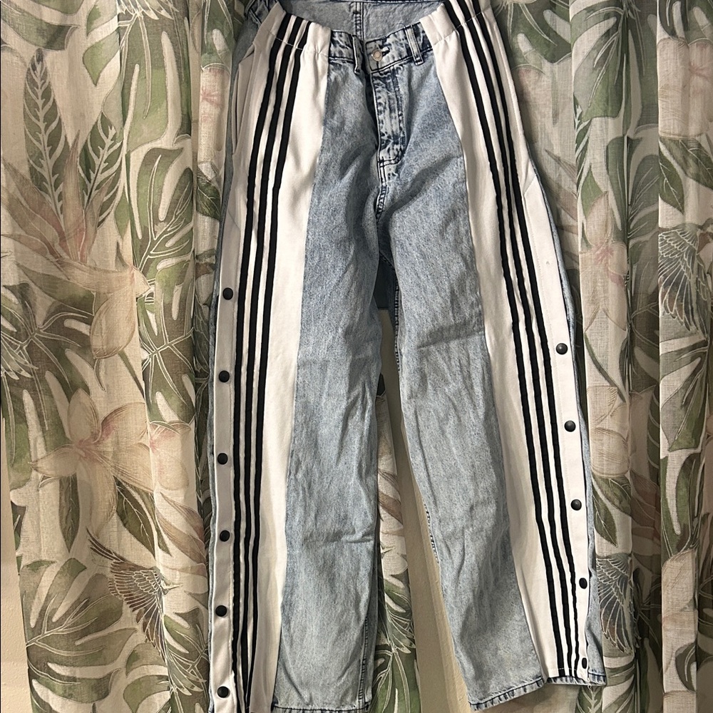 Stylish Blue and White Flare Jeans